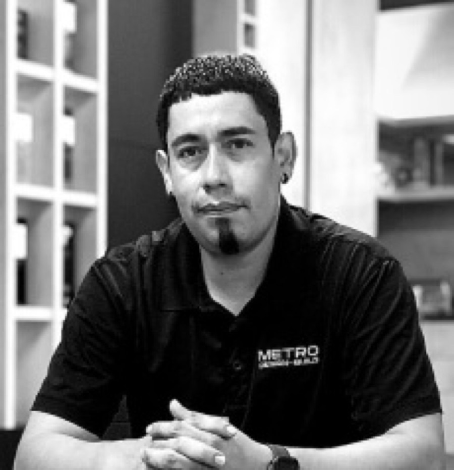 Josue Vasquez — Head Project Manager